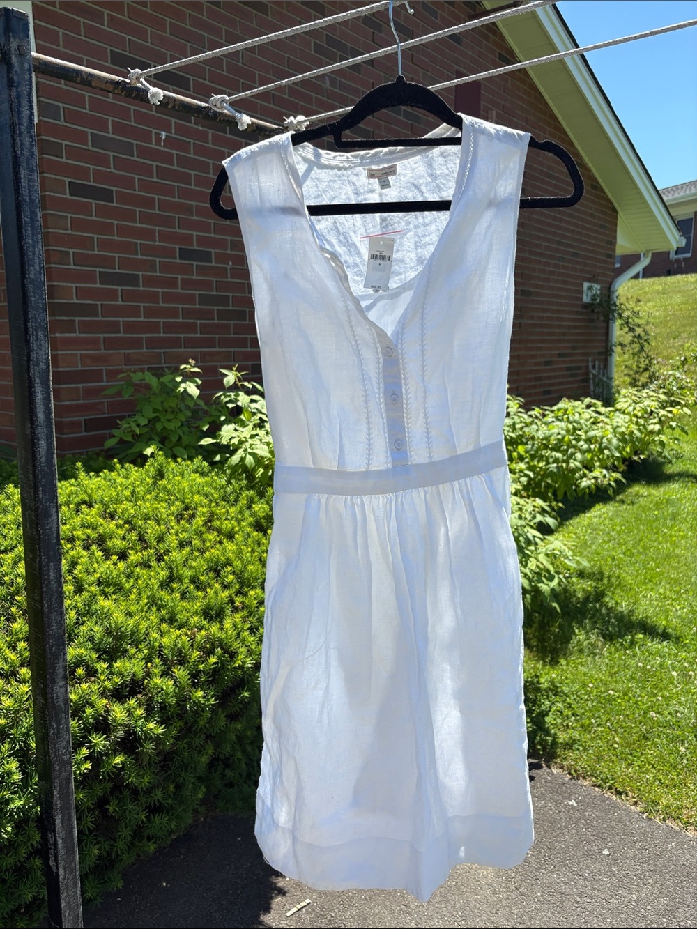New GAP Embroidered  dress w included separate slip dress, 6
